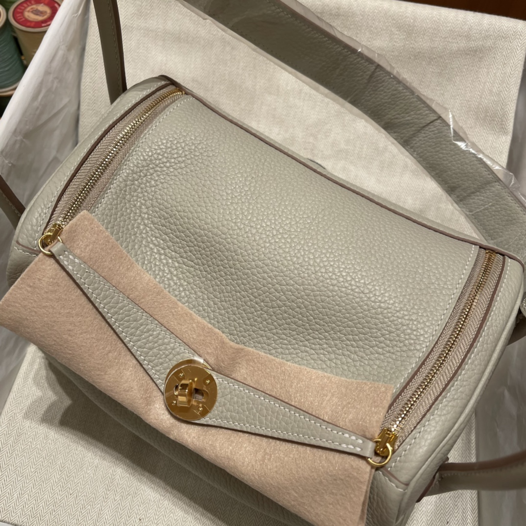 에르메스 린디백26 화이트 금장 끌레망스 가죽